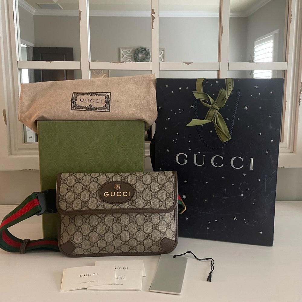 **Authentic** GUCCI Neo Vintage Supreme Belt Bag
